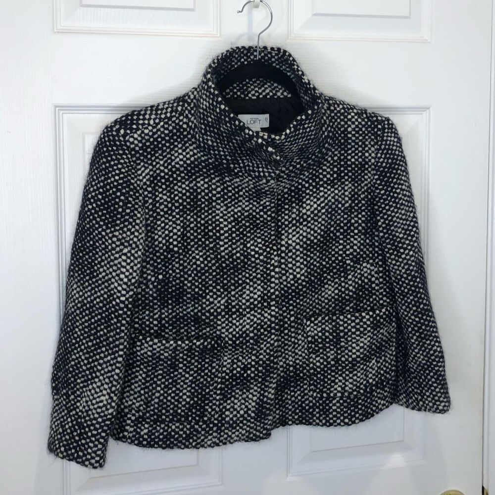 Ann Taylor Loft wool blend button front long sleeve blazer jacket, size small - Picture 3 of 16